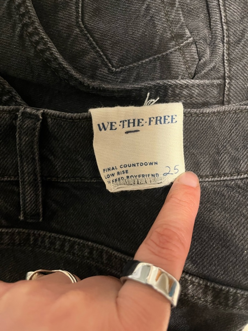 We wThe Free Black Wide-Leg Belted Jeans - Picture 8 of 12
